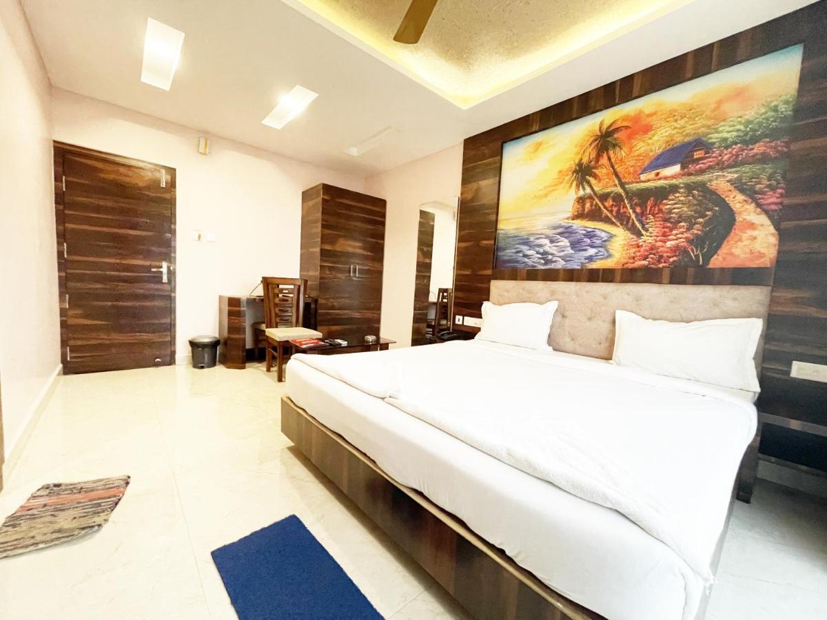 Shree Ganesh Hotel Puri Exterior photo