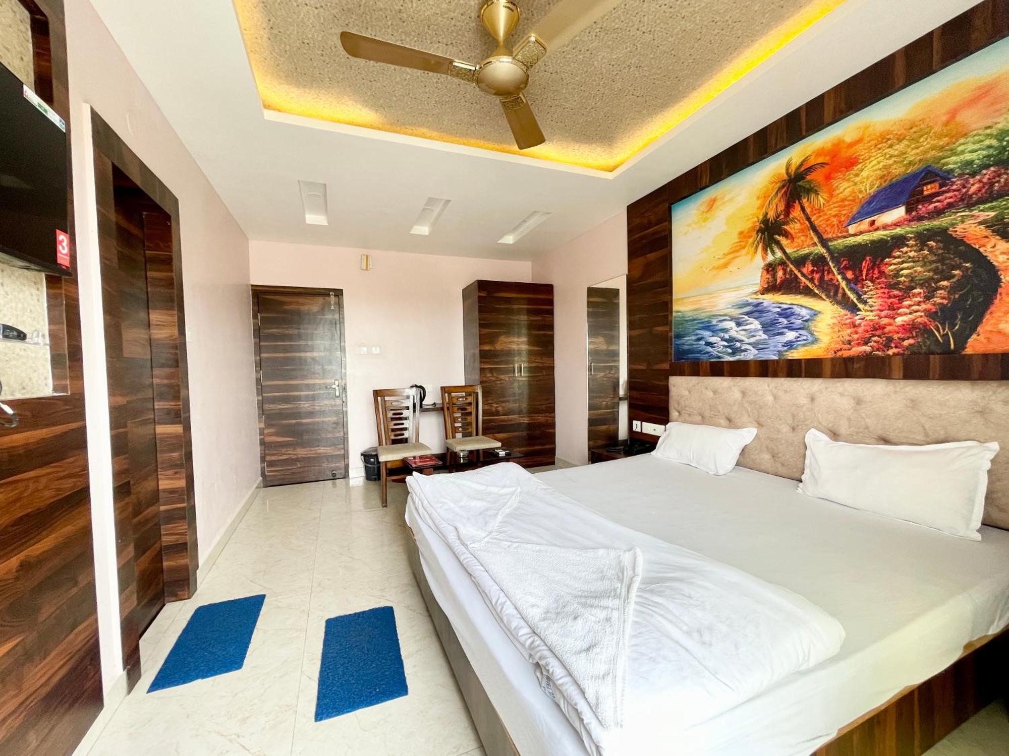 Shree Ganesh Hotel Puri Exterior photo